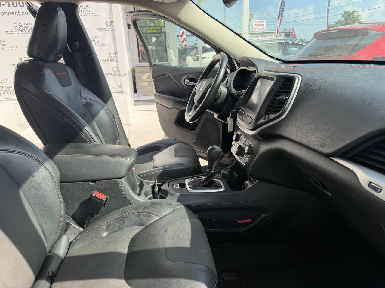 Jeep Cherokee 4WD 4dr Trailhawk 2016