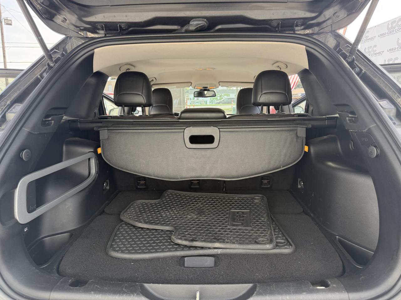 Jeep Cherokee 4WD 4dr Trailhawk 2016