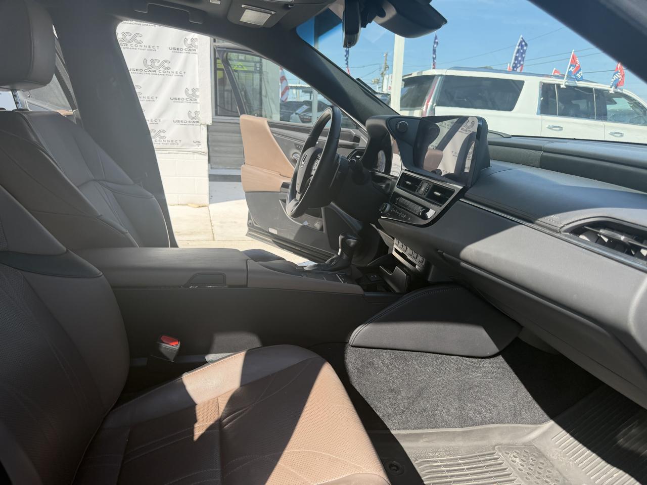 Lexus ES ES 350 Ultra Luxury FWD 2022
