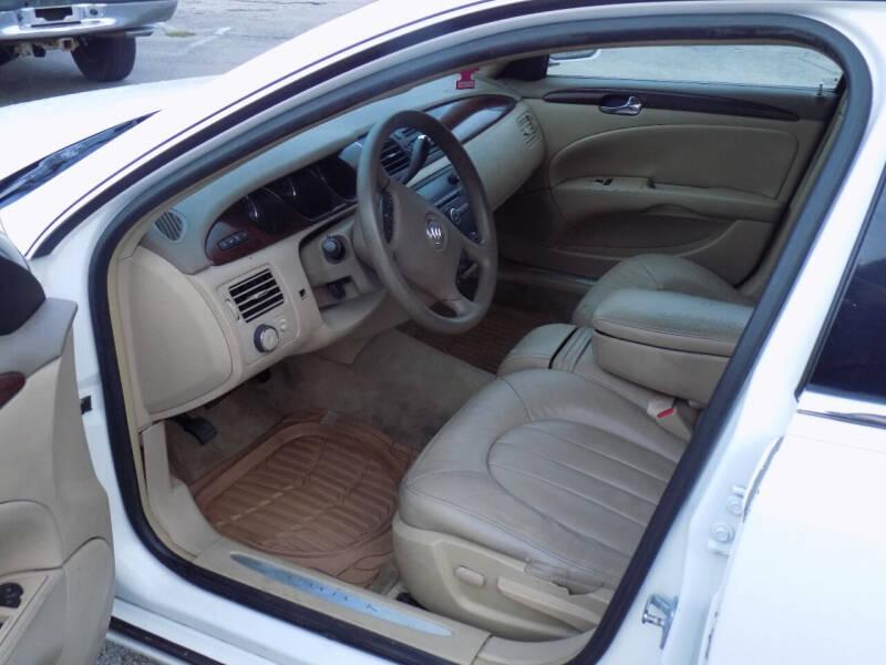 Buick Lucerne CX 2006