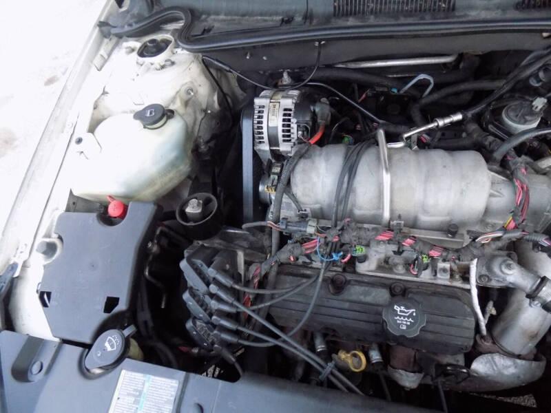 Buick Lucerne CX 2006