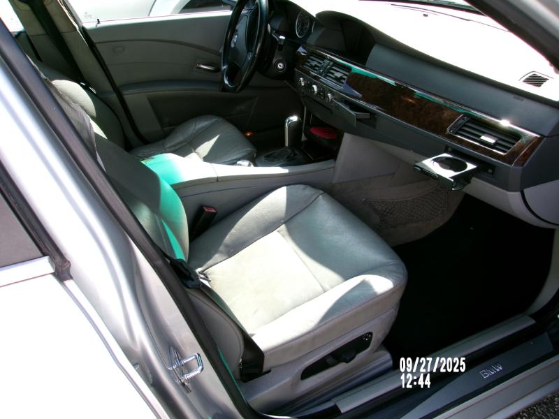 BMW 5-Series 530i 2006
