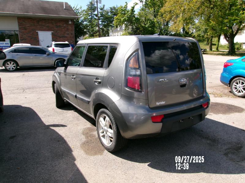 Kia Soul + 2011