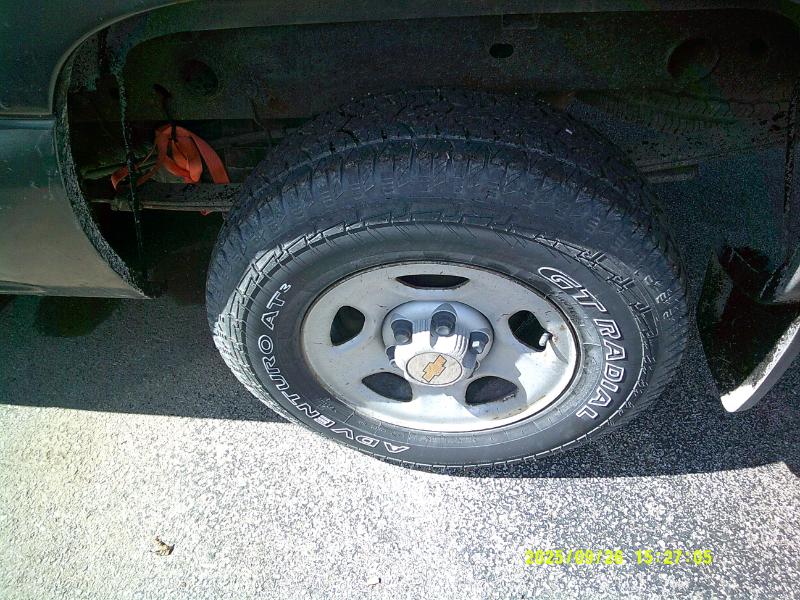 Chevrolet Silverado 1500 Short Bed 4WD 2002