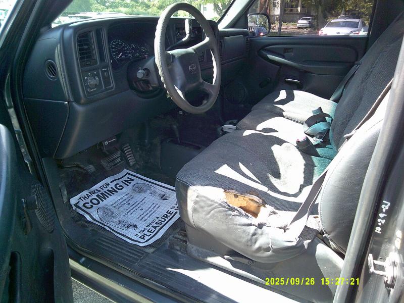 Chevrolet Silverado 1500 Short Bed 4WD 2002