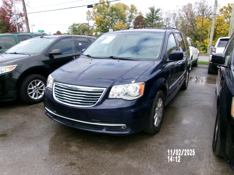 2016 Chrysler Town & Country Touring
