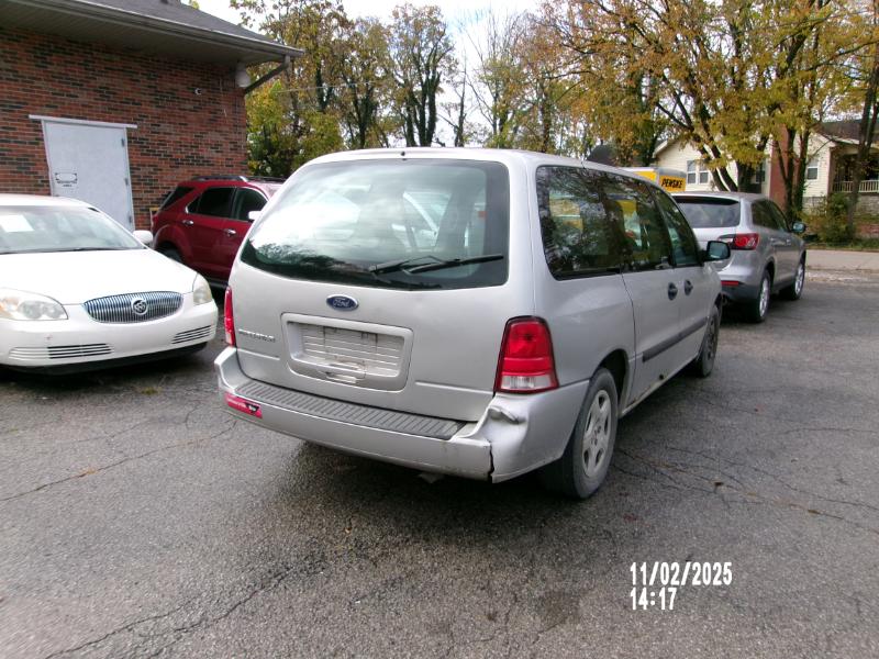 Ford Freestar S 2005