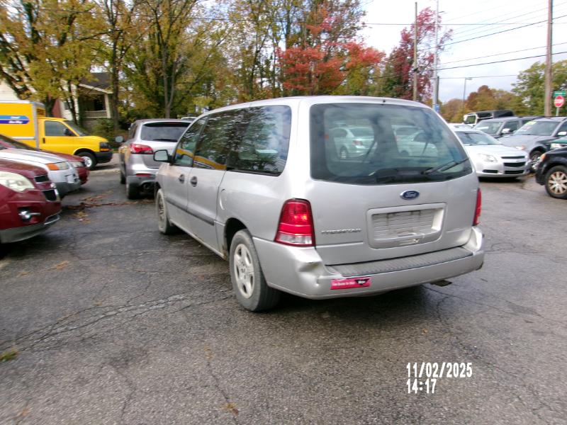Ford Freestar S 2005