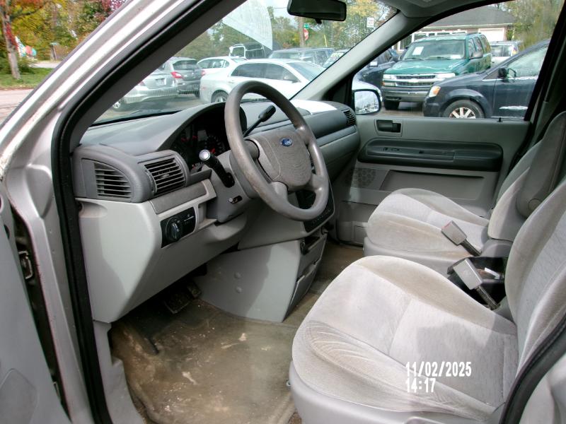 Ford Freestar S 2005