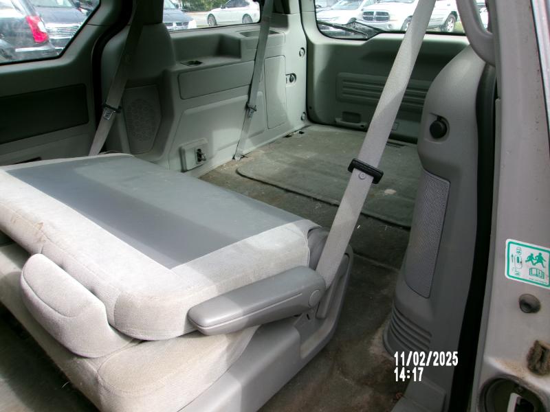 Ford Freestar S 2005