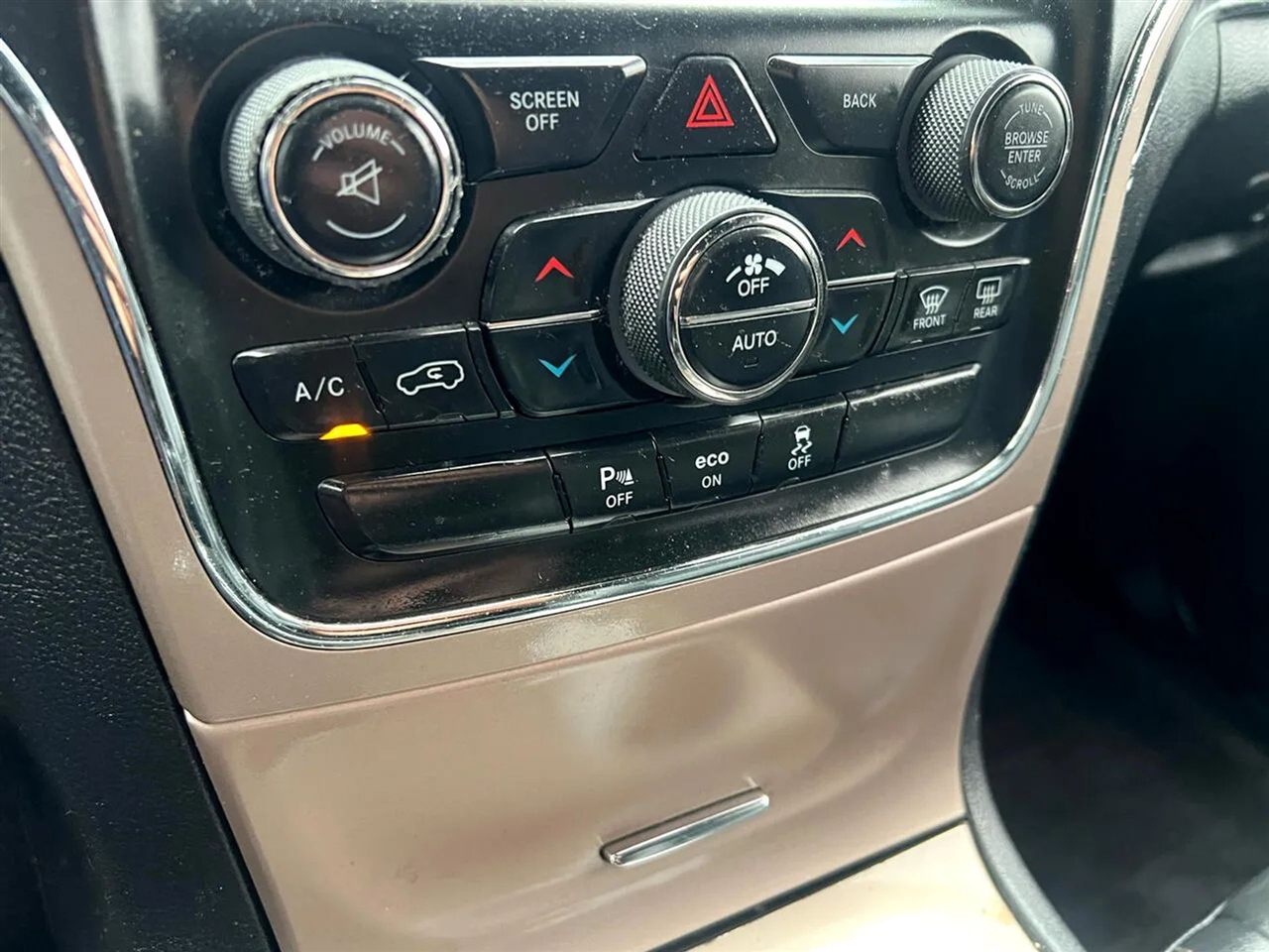 Jeep Grand Cherokee Limited 4WD 2015