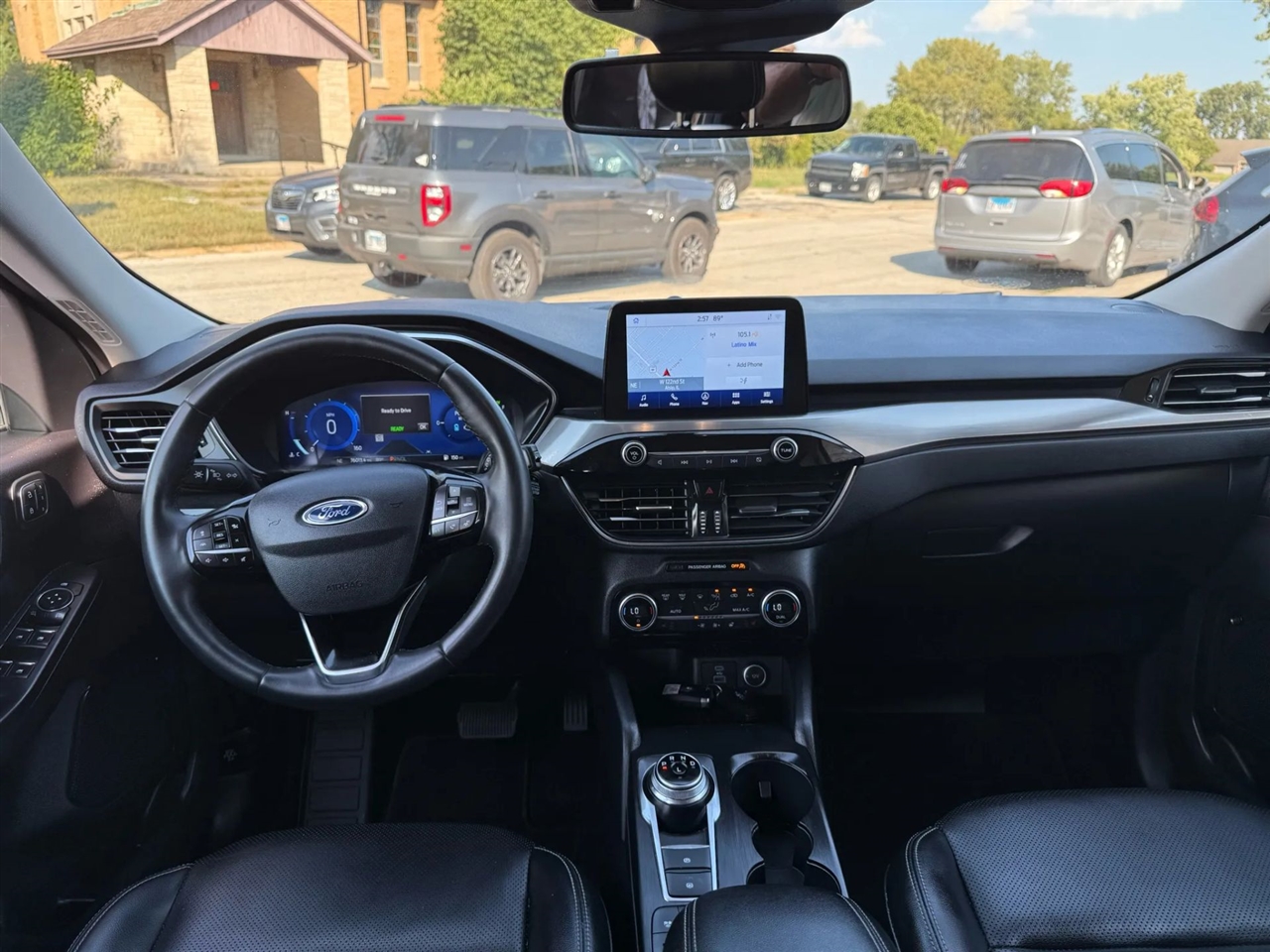 Ford Escape Hybrid Titanium AWD 2021
