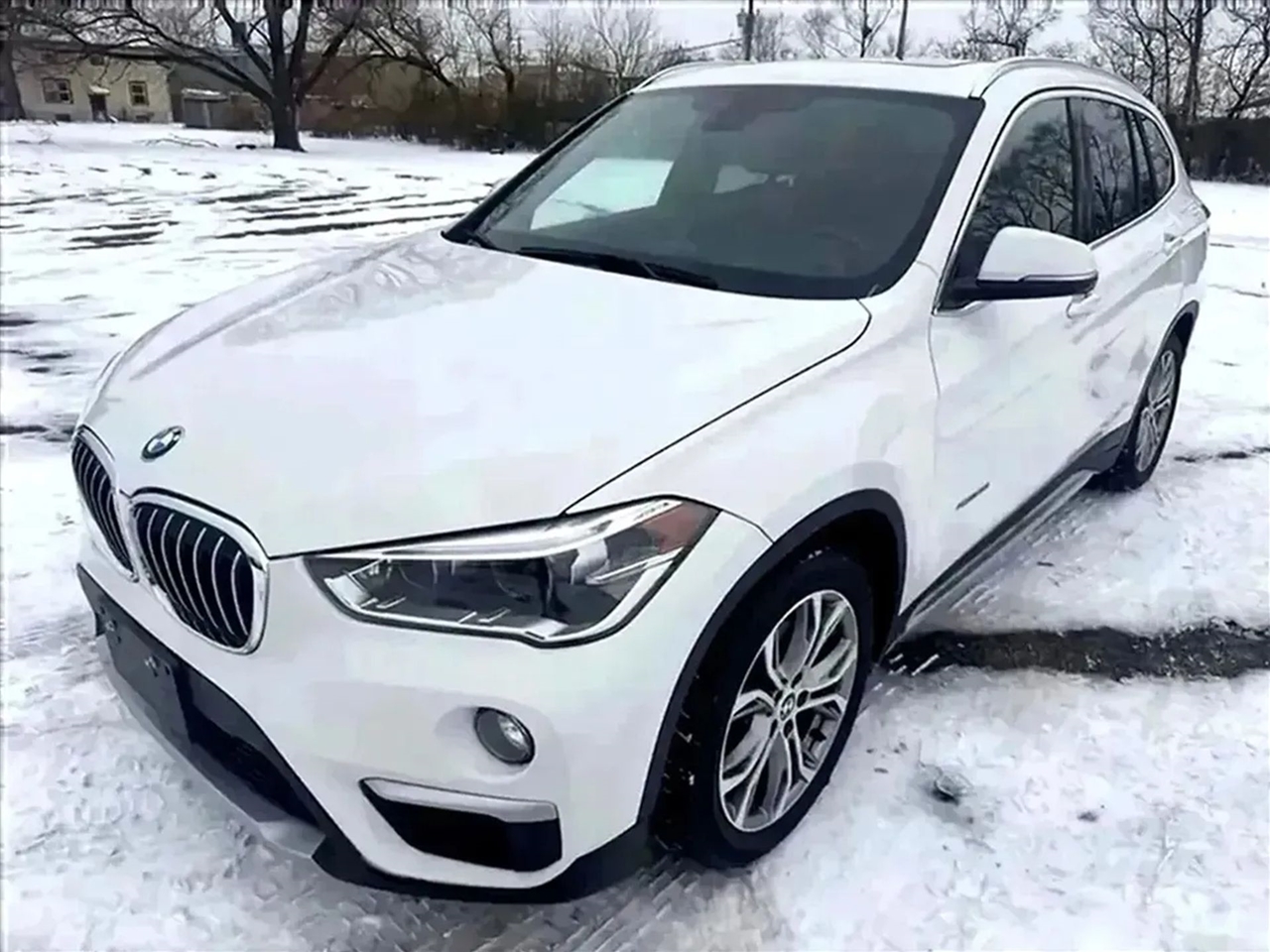 2016 BMW X1 28i