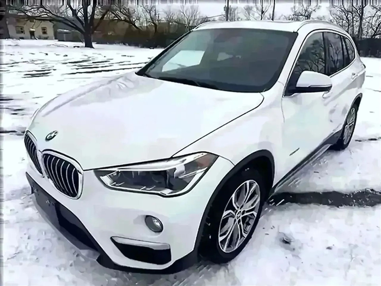 2016 BMW X1 28i's photo