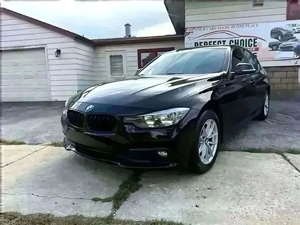 2017 BMW 3-Series 320i xDrive Sedan