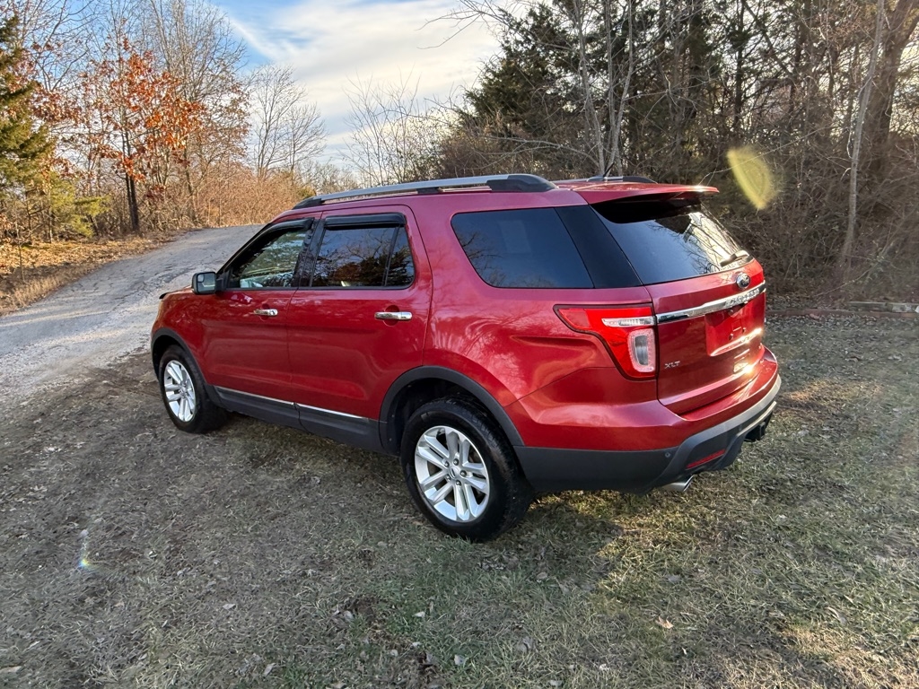 Ford Explorer XLT 4WD 2012