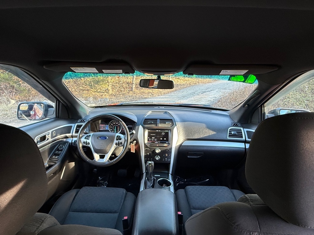 Ford Explorer XLT 4WD 2012