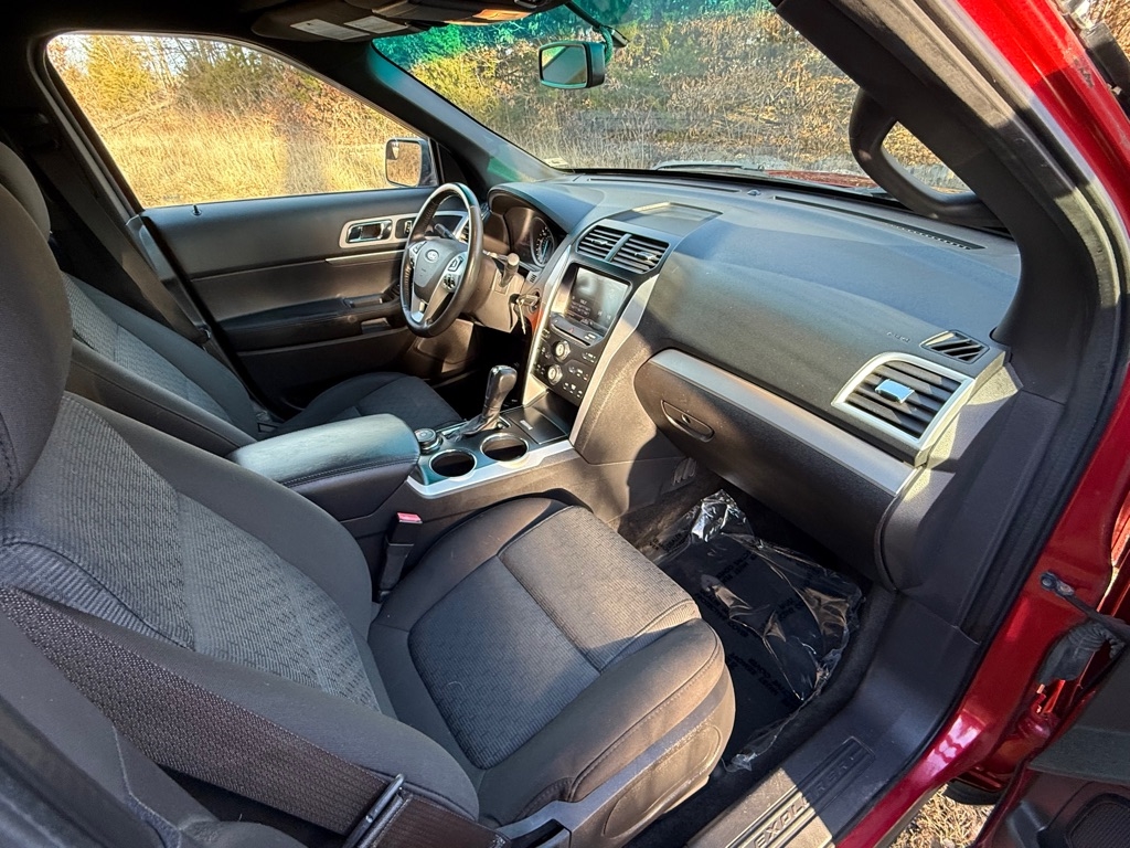 Ford Explorer XLT 4WD 2012