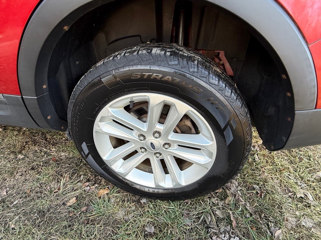 Ford Explorer XLT 4WD 2012