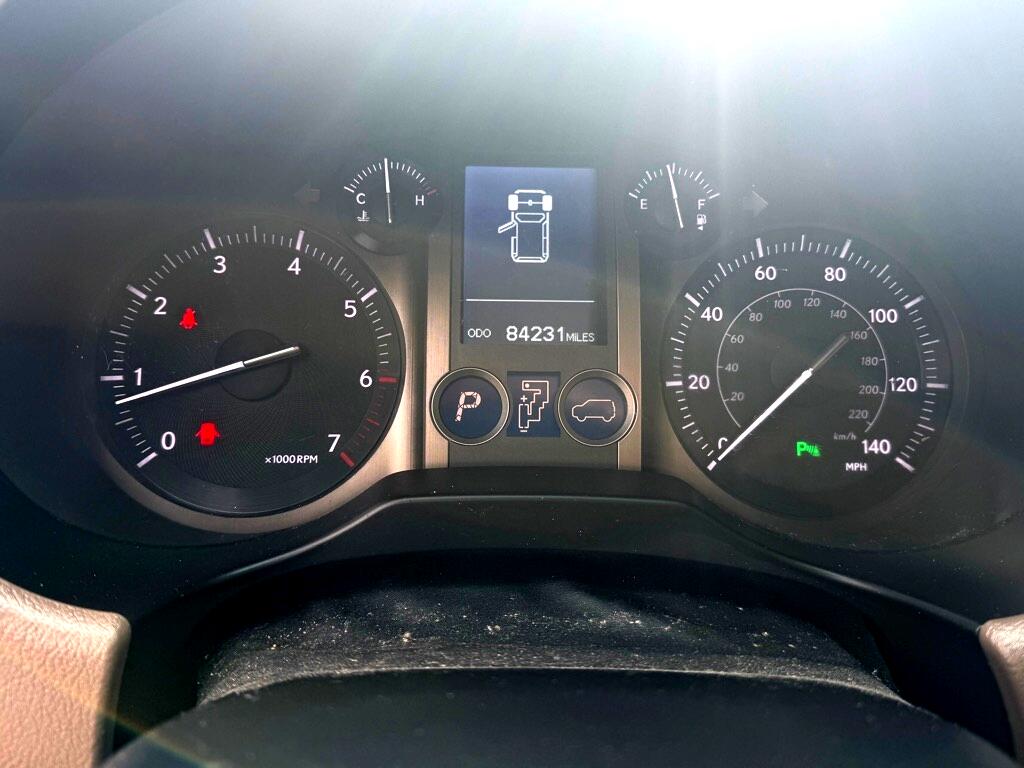 Lexus GX 460 Sport Utility 2011