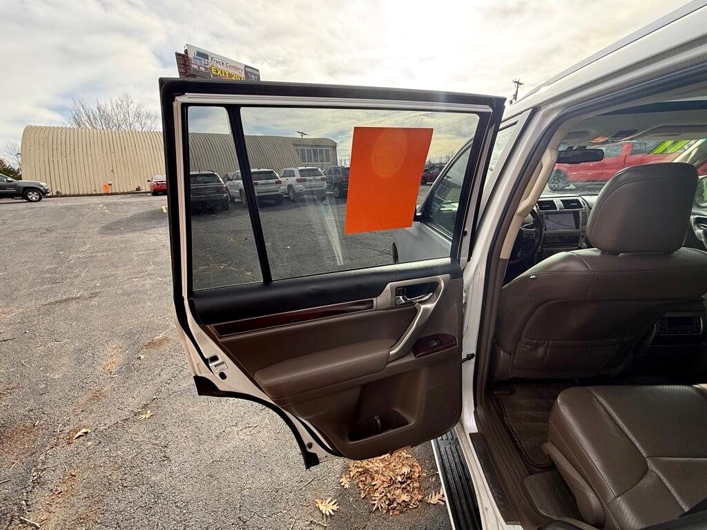 Lexus GX 460 Sport Utility 2011