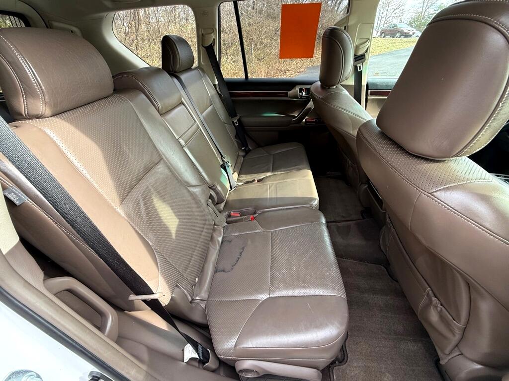 Lexus GX 460 Sport Utility 2011