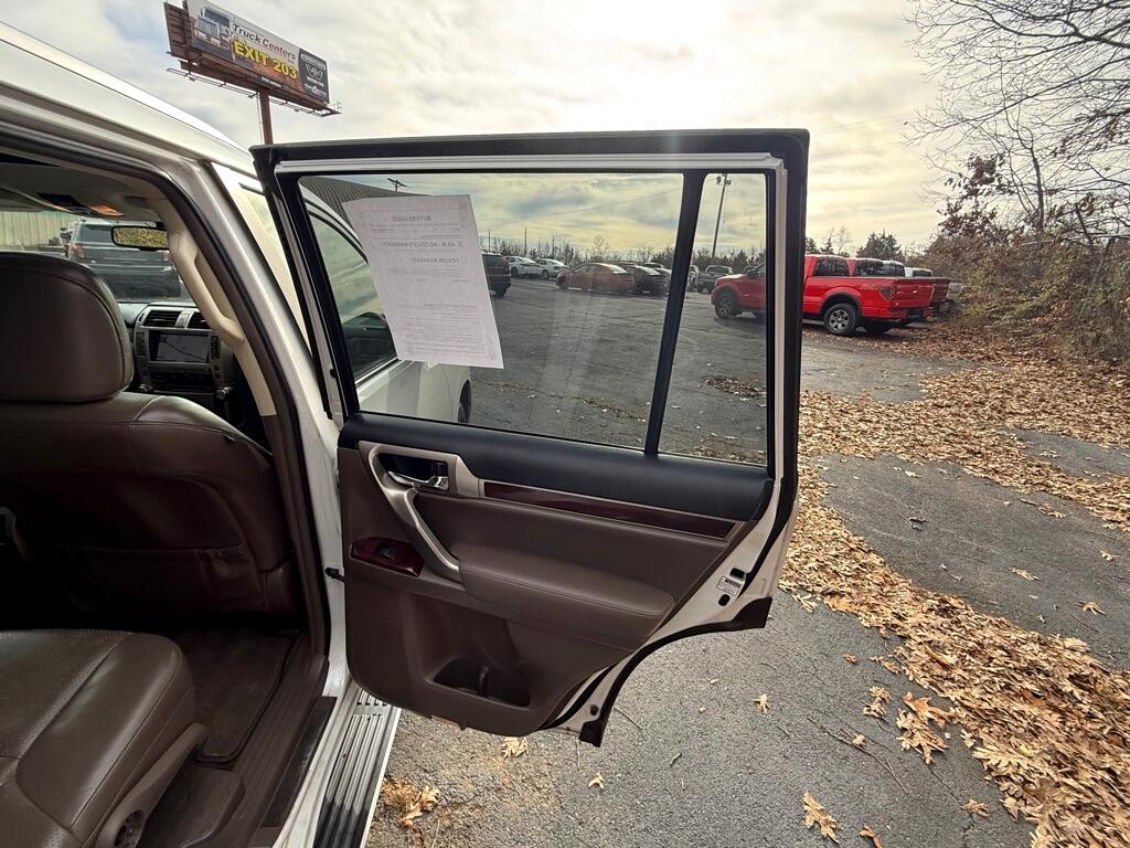 Lexus GX 460 Sport Utility 2011