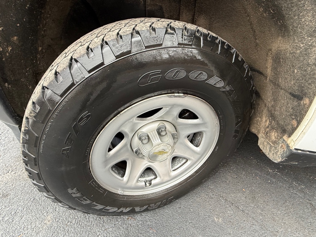 Chevrolet Silverado 1500 Work Truck Short Box 4WD 2015