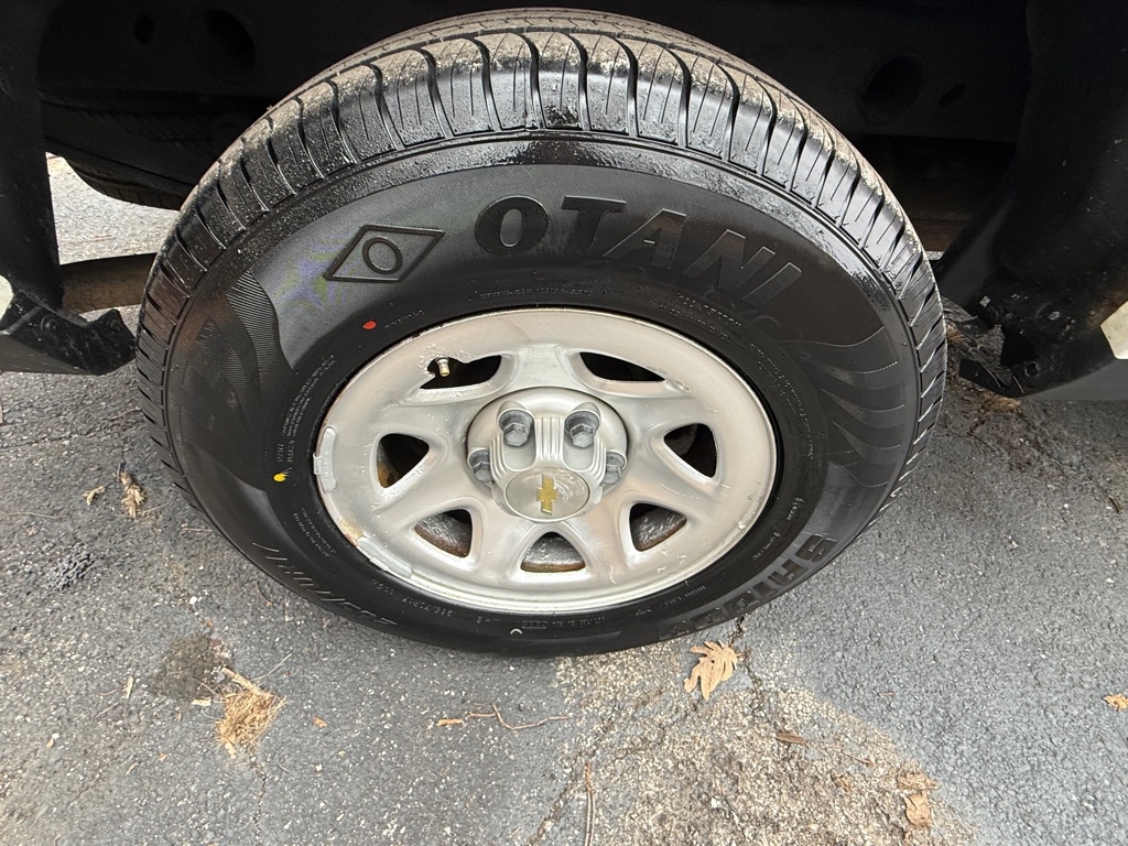 Chevrolet Silverado 1500 Work Truck Short Box 4WD 2015