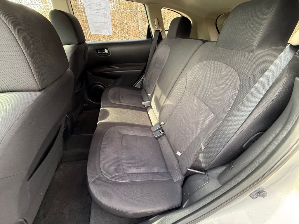 Nissan Rogue S AWD 2012