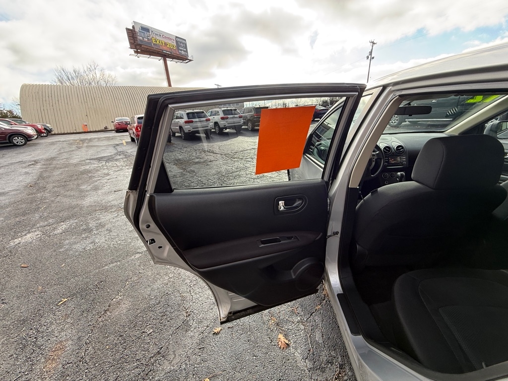 Nissan Rogue S AWD 2012