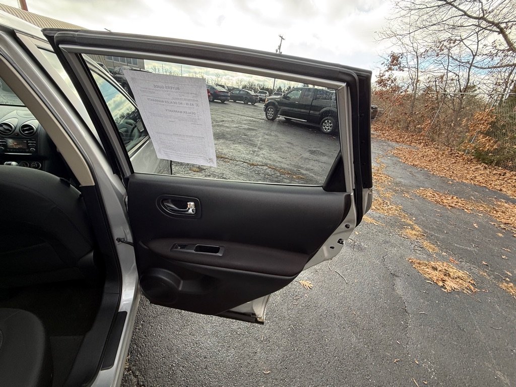 Nissan Rogue S AWD 2012