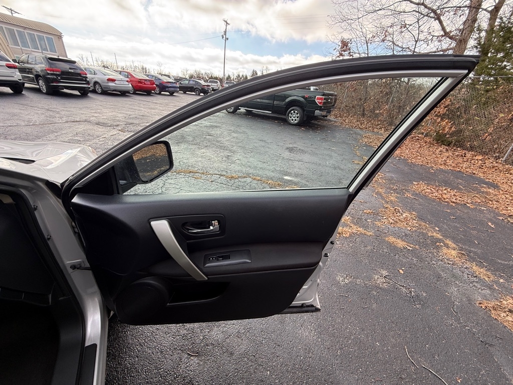 Nissan Rogue S AWD 2012