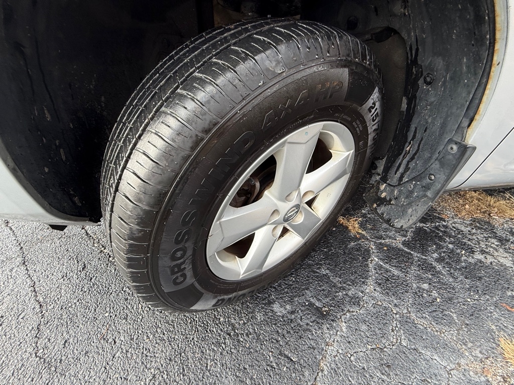 Nissan Rogue S AWD 2012