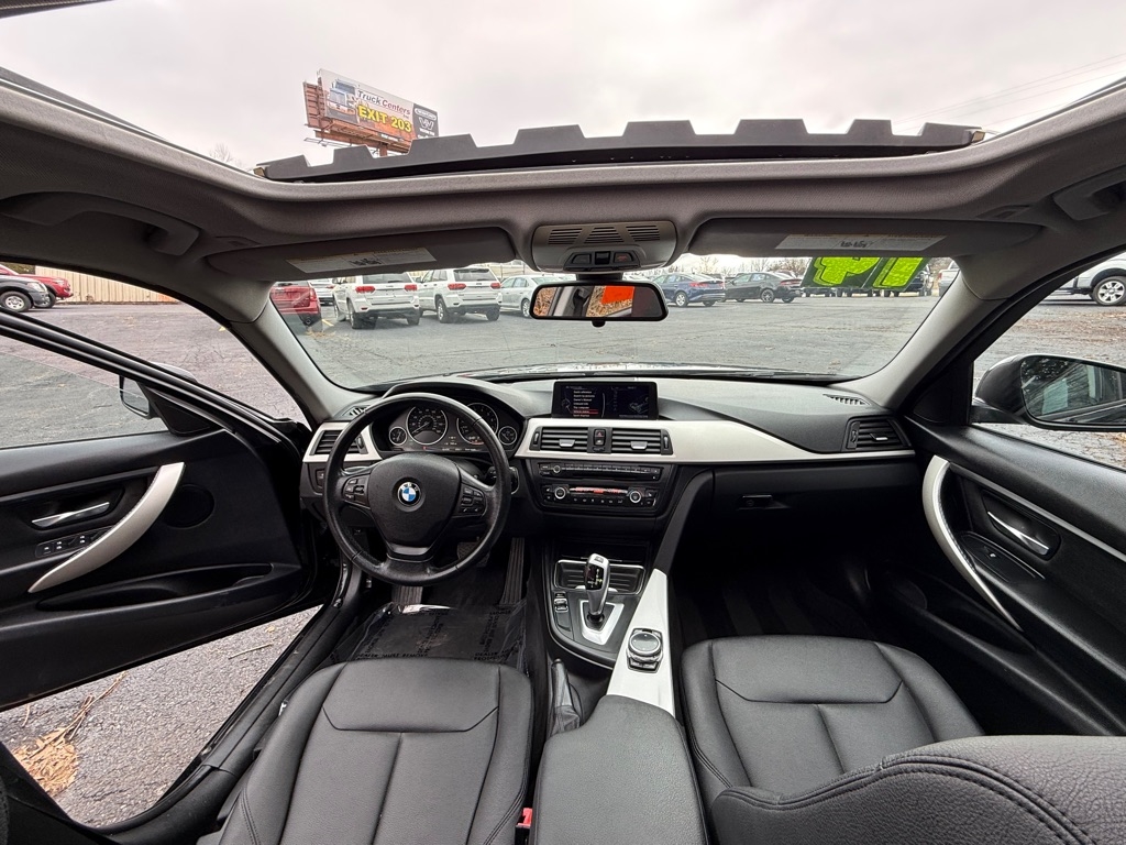 BMW 3-Series 320i xDrive 2014
