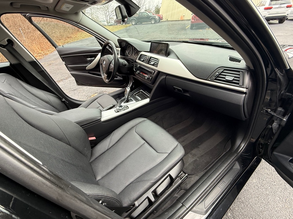 BMW 3-Series 320i xDrive 2014