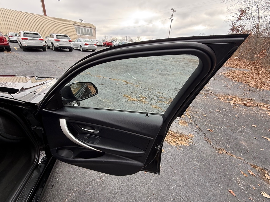 BMW 3-Series 320i xDrive 2014