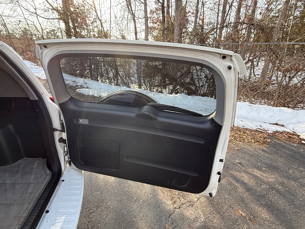 Toyota RAV4 Base I4 2WD 2011