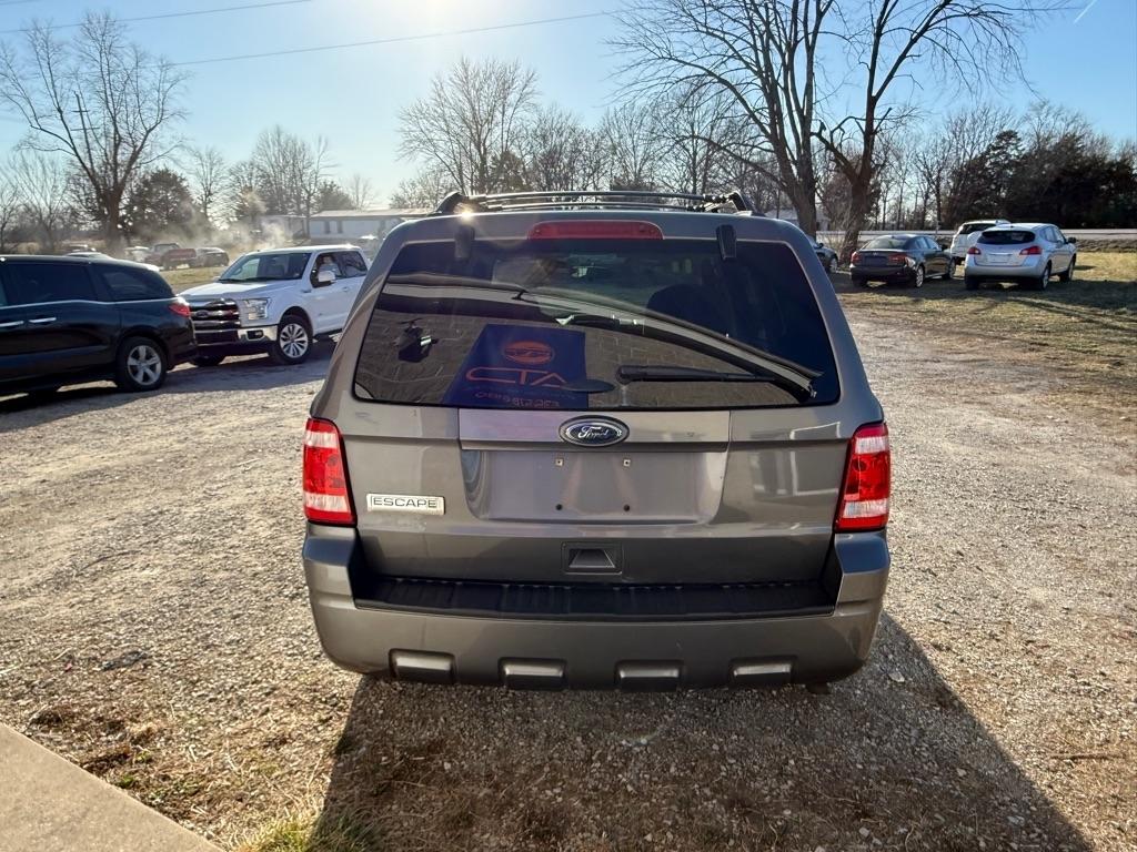 Ford Escape XLS 4WD AT 2011