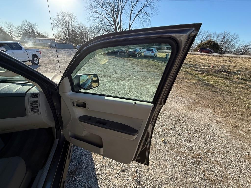 Ford Escape XLS 4WD AT 2011