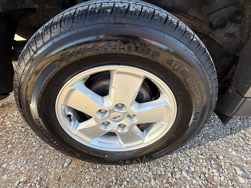 Ford Escape XLS 4WD AT 2011