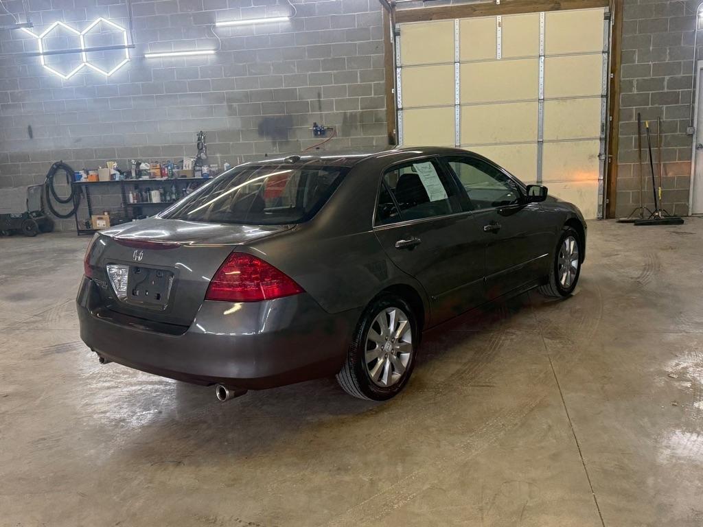 Honda Accord EX V-6 Sedan AT w/ XM Radio 2006