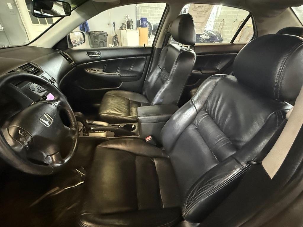 Honda Accord EX V-6 Sedan AT w/ XM Radio 2006