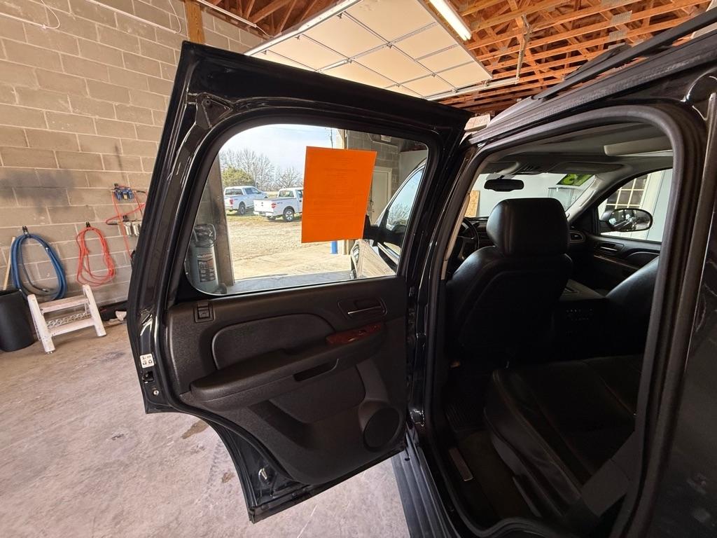 Chevrolet Tahoe LTZ 4WD 2013