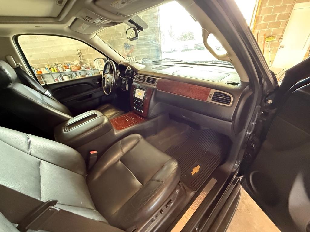 Chevrolet Tahoe LTZ 4WD 2013