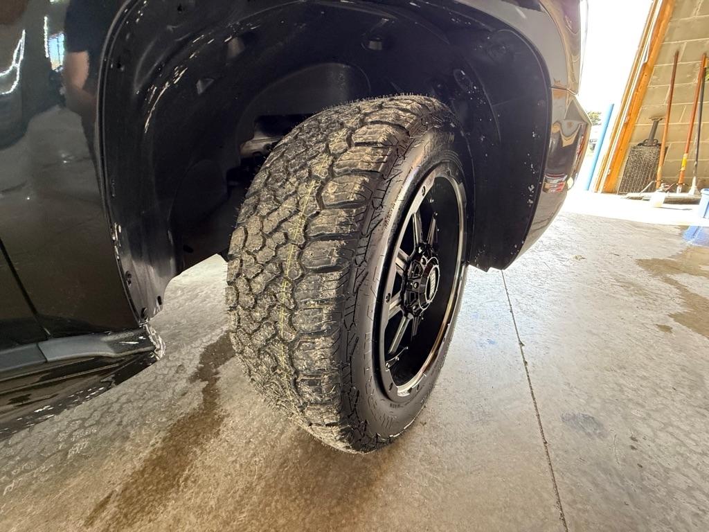 Chevrolet Tahoe LTZ 4WD 2013