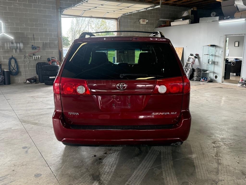 Toyota Sienna XLE FWD 2008