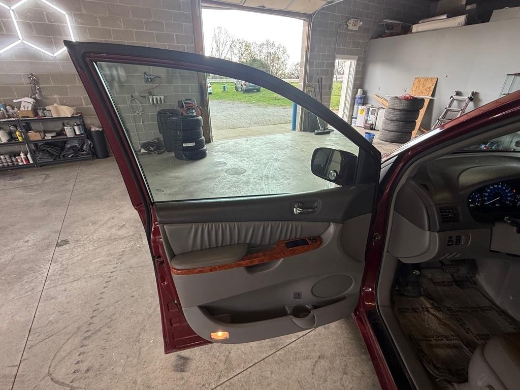 Toyota Sienna XLE FWD 2008