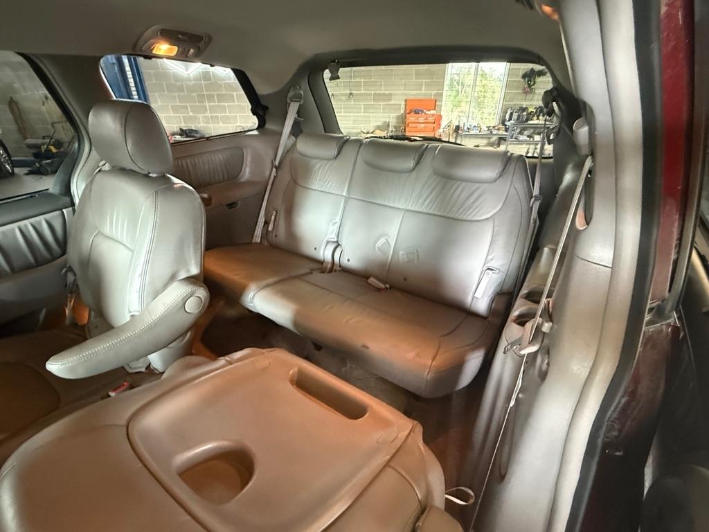 Toyota Sienna XLE FWD 2008
