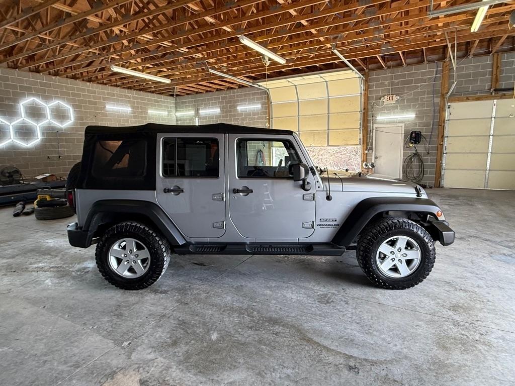 Jeep Wrangler Unlimited Sport 4WD 2015